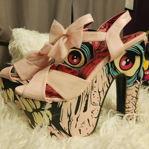 Iron Fist "Dance On Your Grave" size 9 US